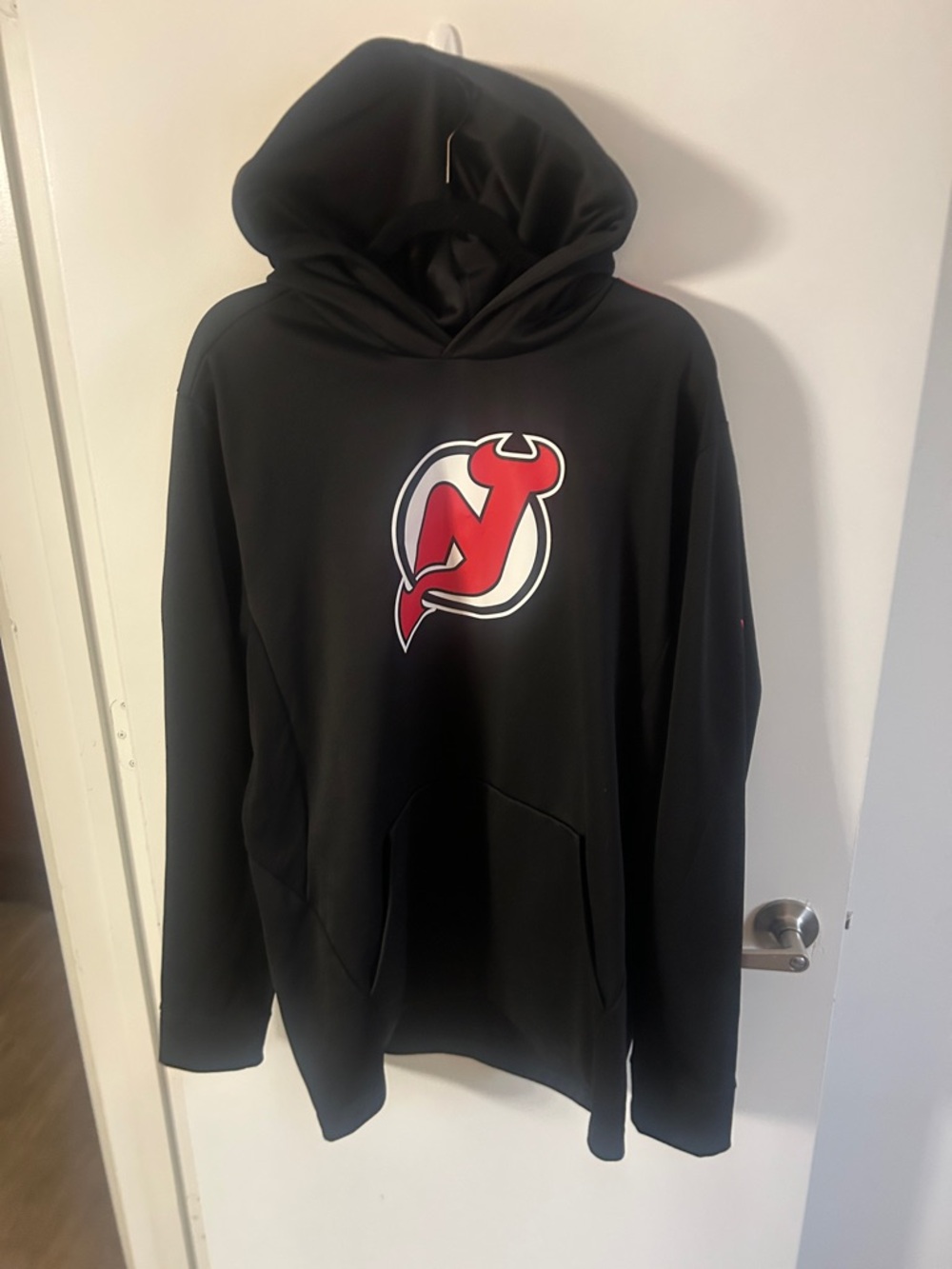 New Jersey Devils Men’s Black Pullover Hoodie with Red Logo - Size XL